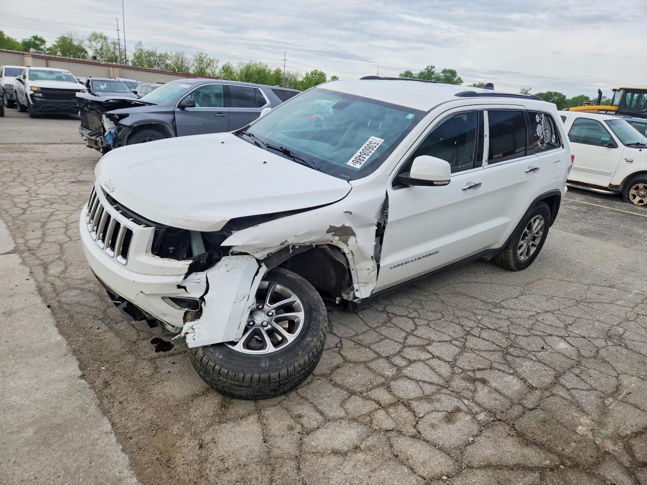 Salvage Jeep Cherokee Image