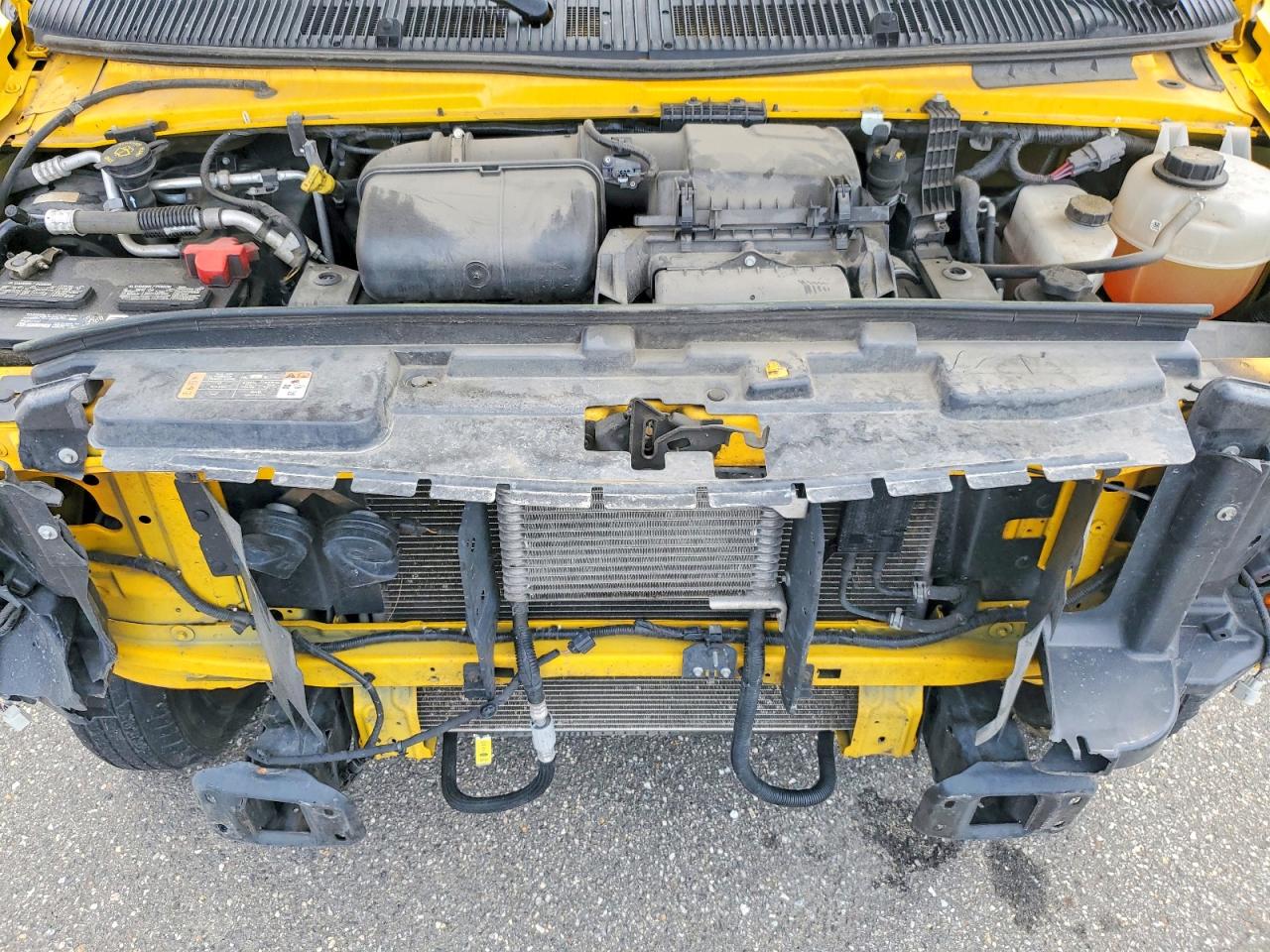 Ford Econoline E350 Super Duty Cutaway Van