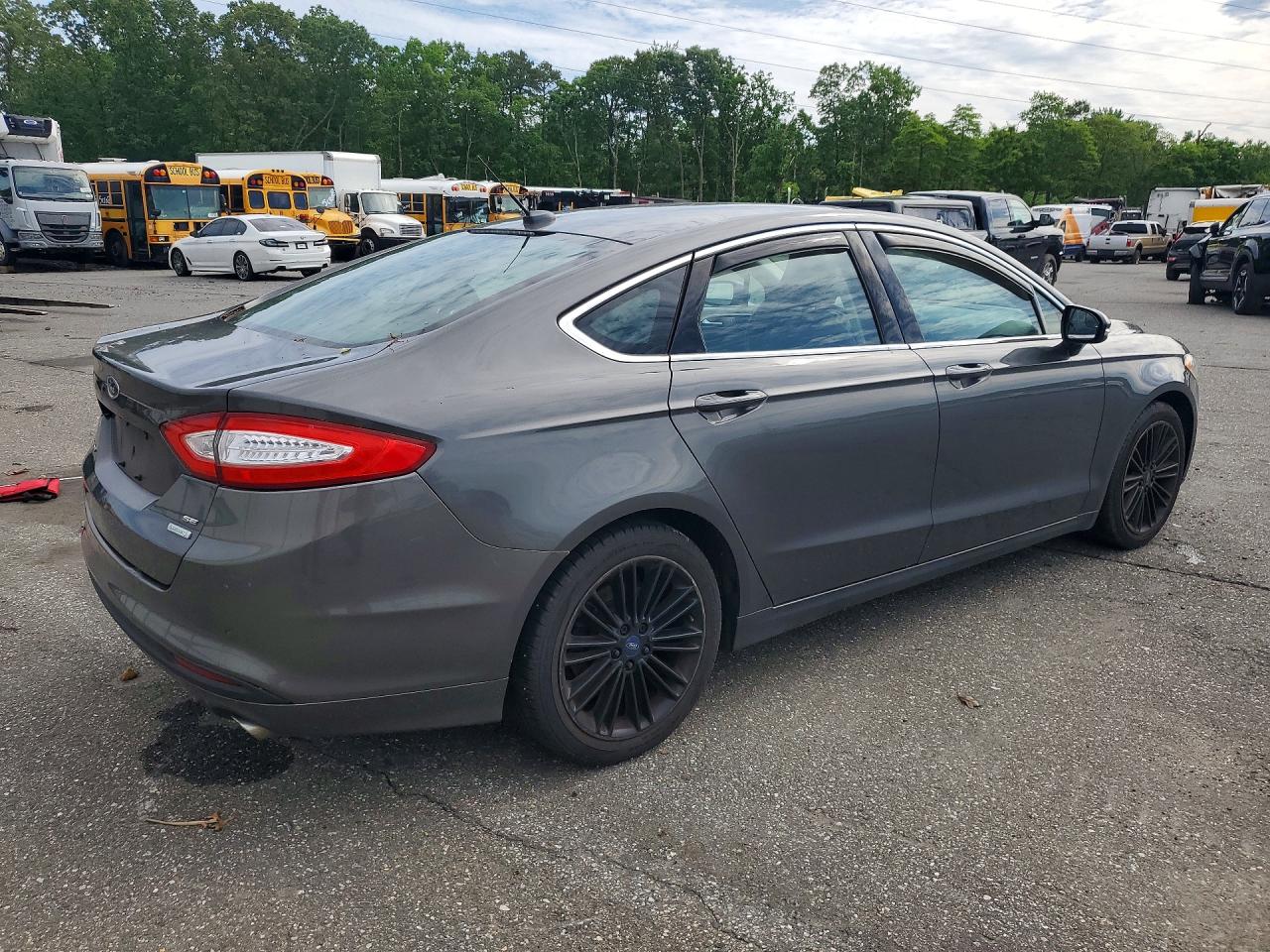 Ford Fusion Se