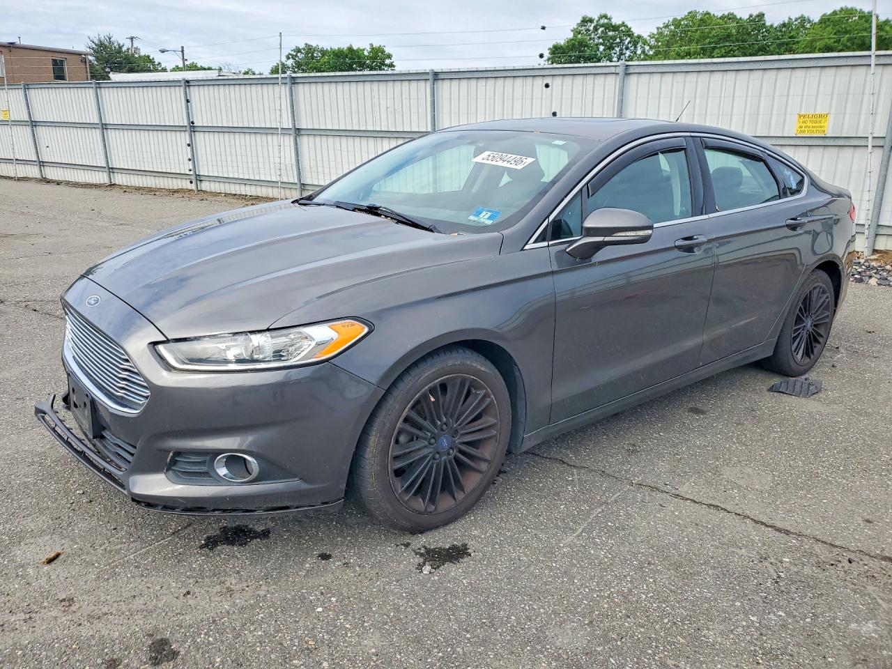 Salvage Ford Fusion Image
