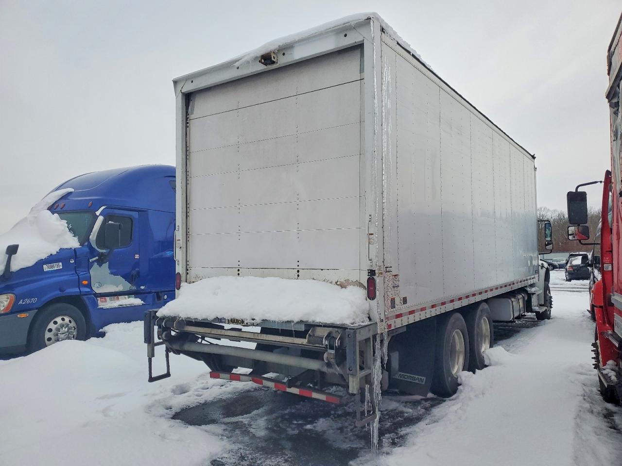Freightliner M2