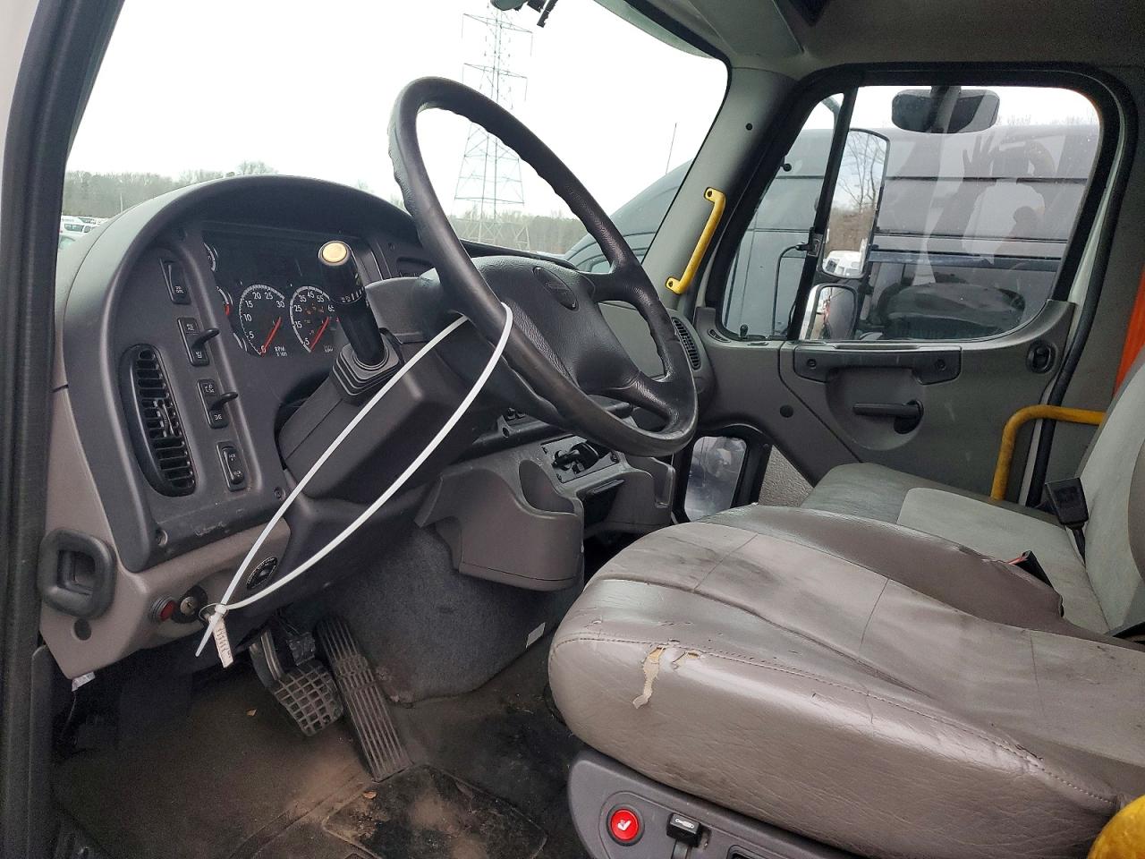 Freightliner M2