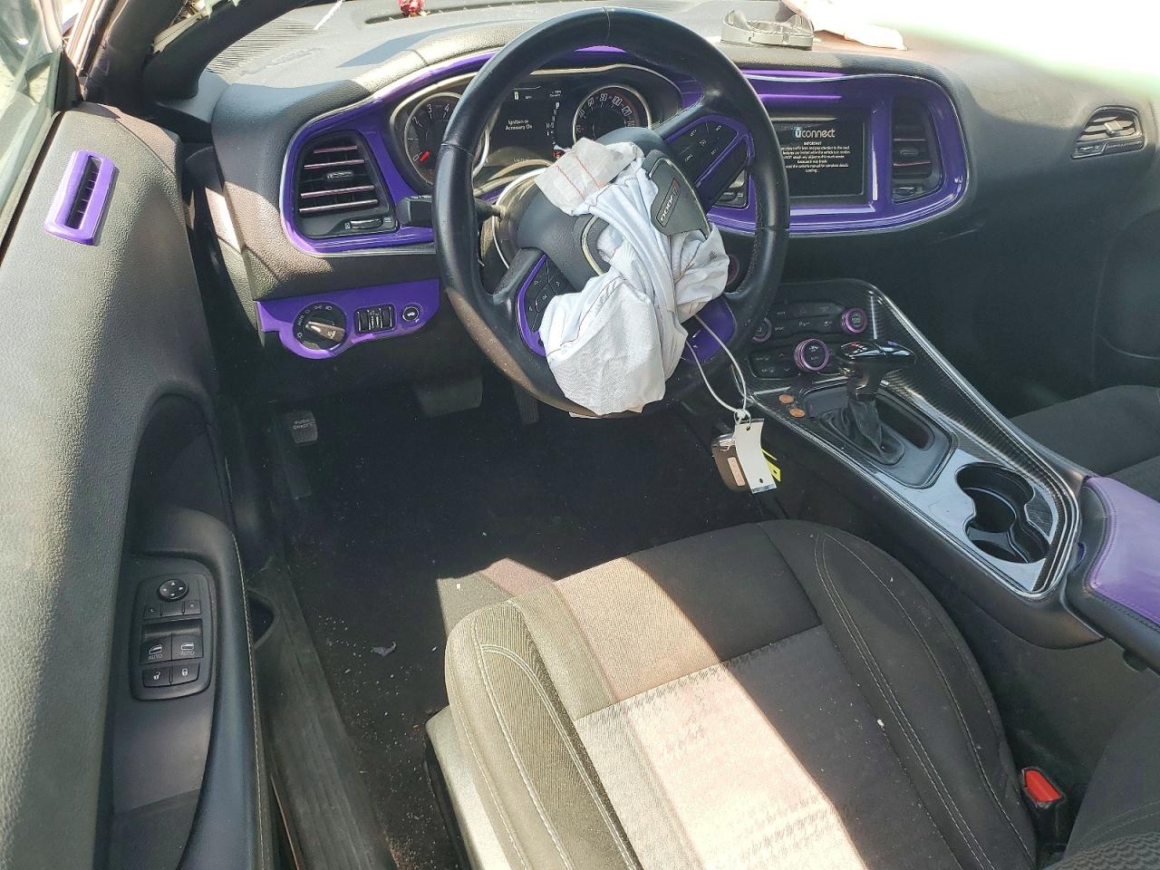 Dodge Challenger Sxt