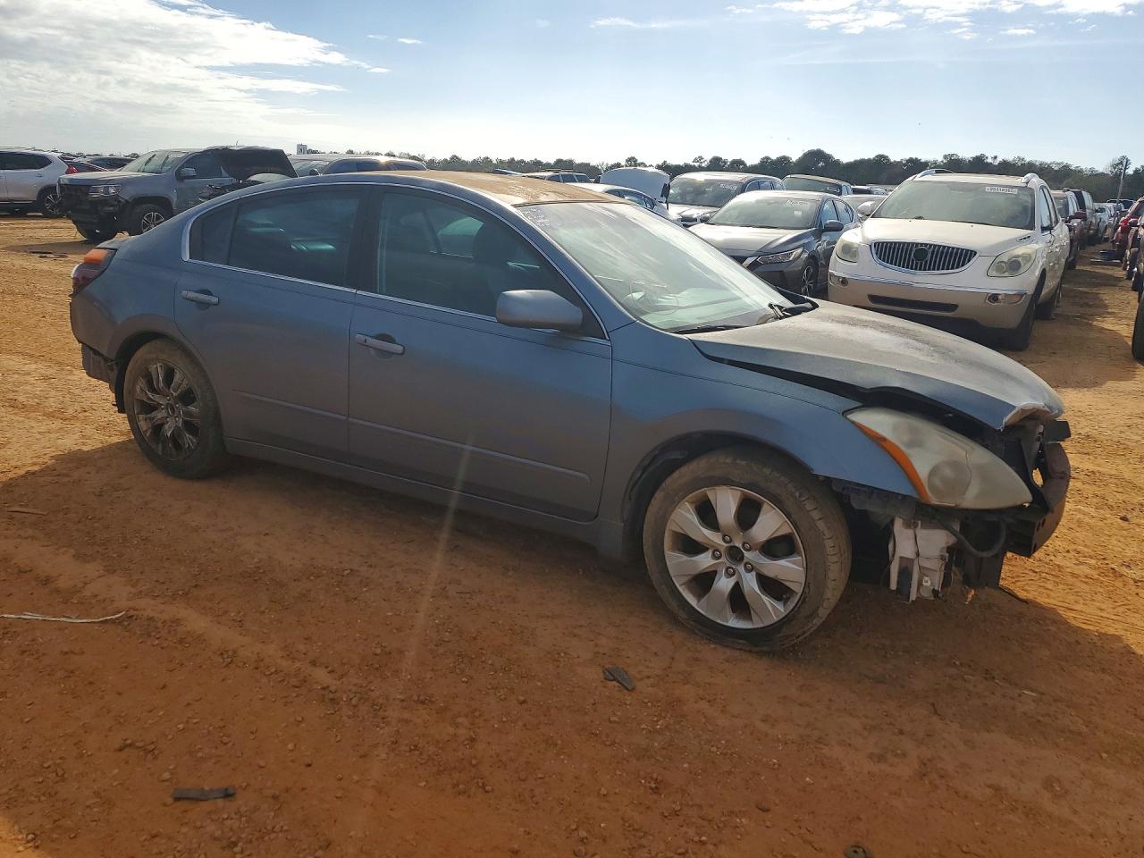 Nissan Altima Base