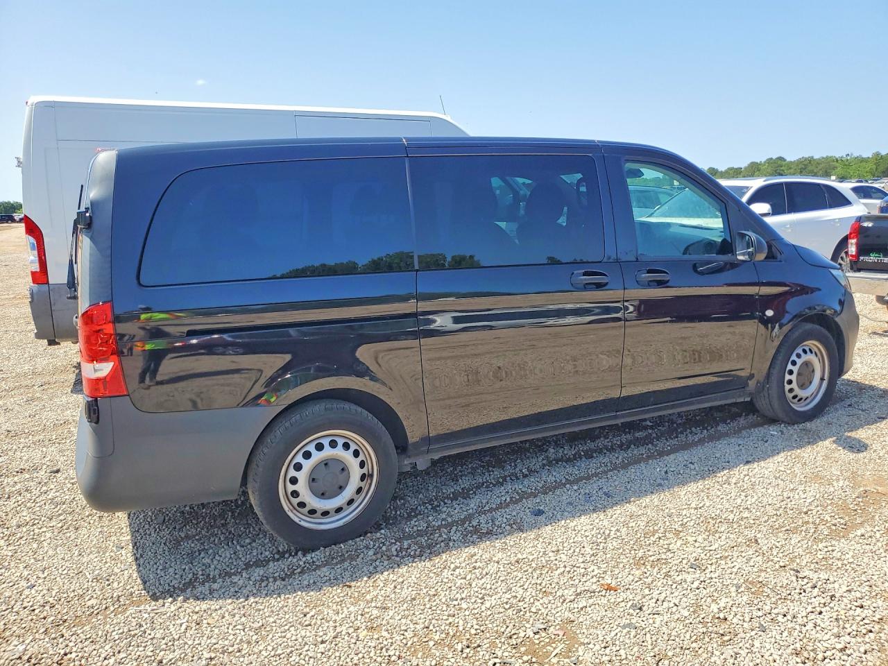 Mercedes-Benz Metris