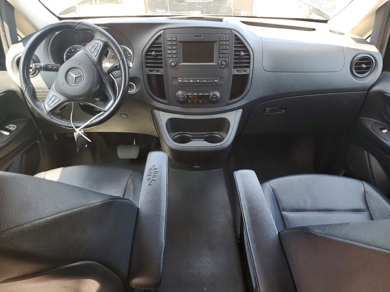Mercedes-Benz Metris