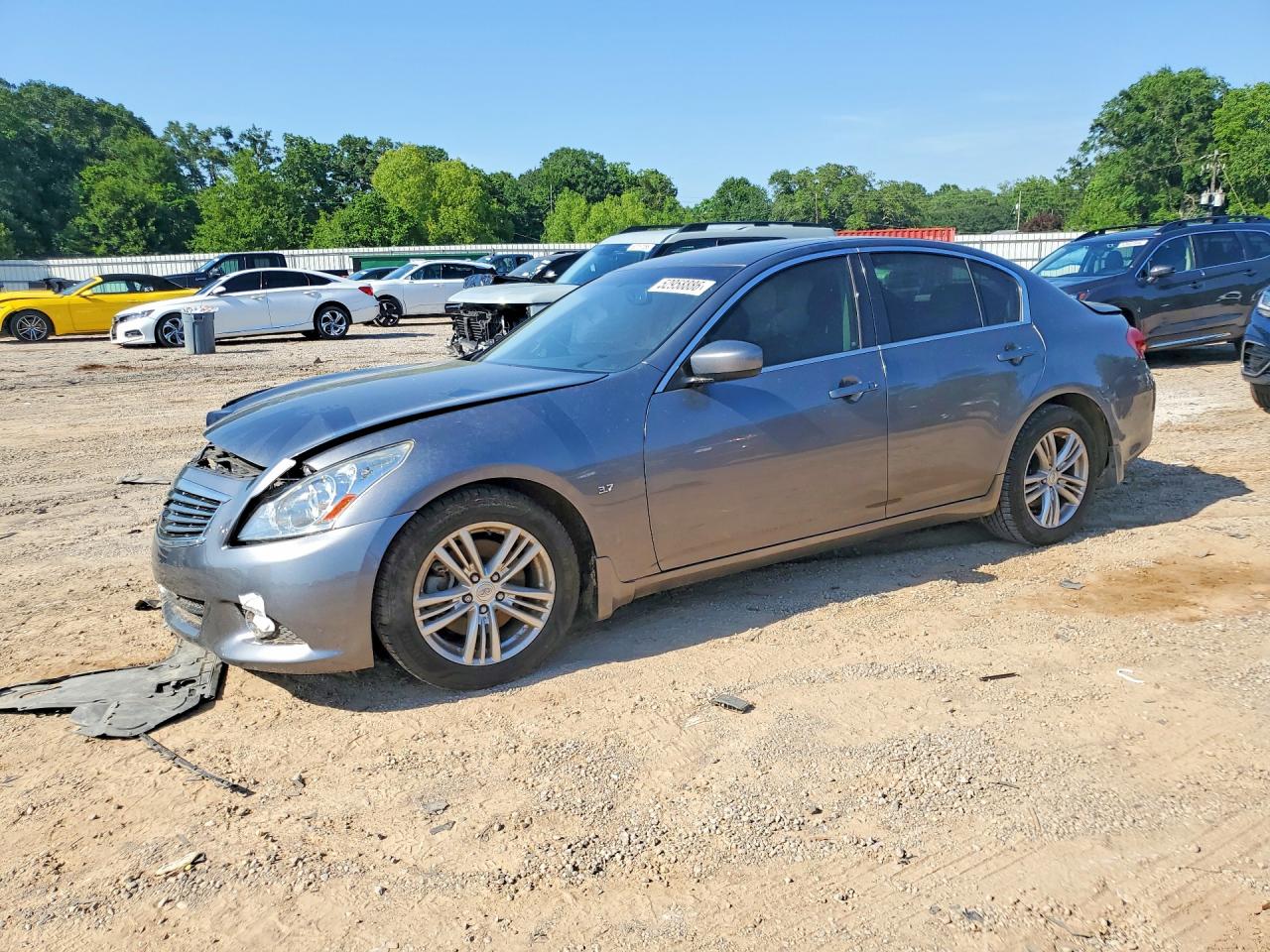 Salvage INFINITI Q40 Base Image