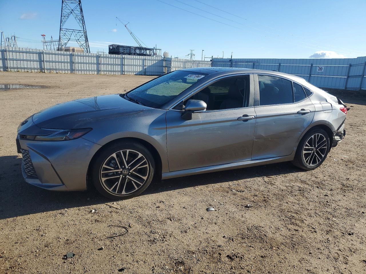 Salvage Toyota Camry Image
