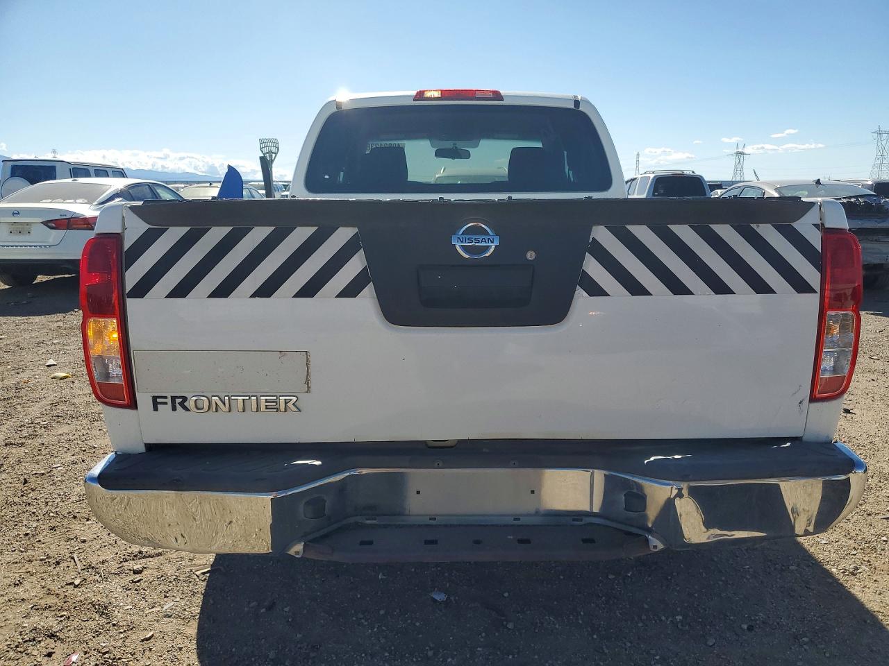 Nissan Frontier S