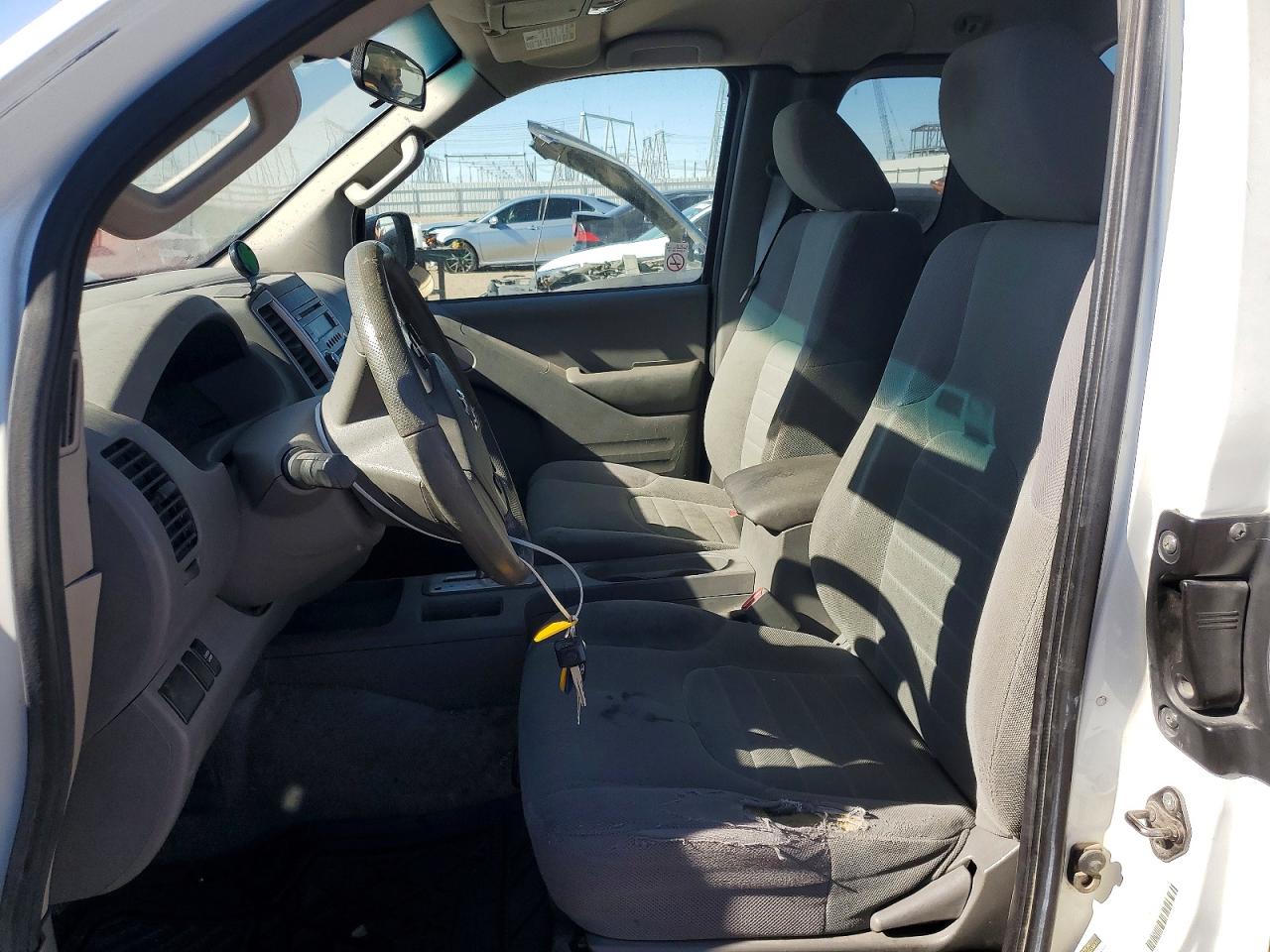 Nissan Frontier S