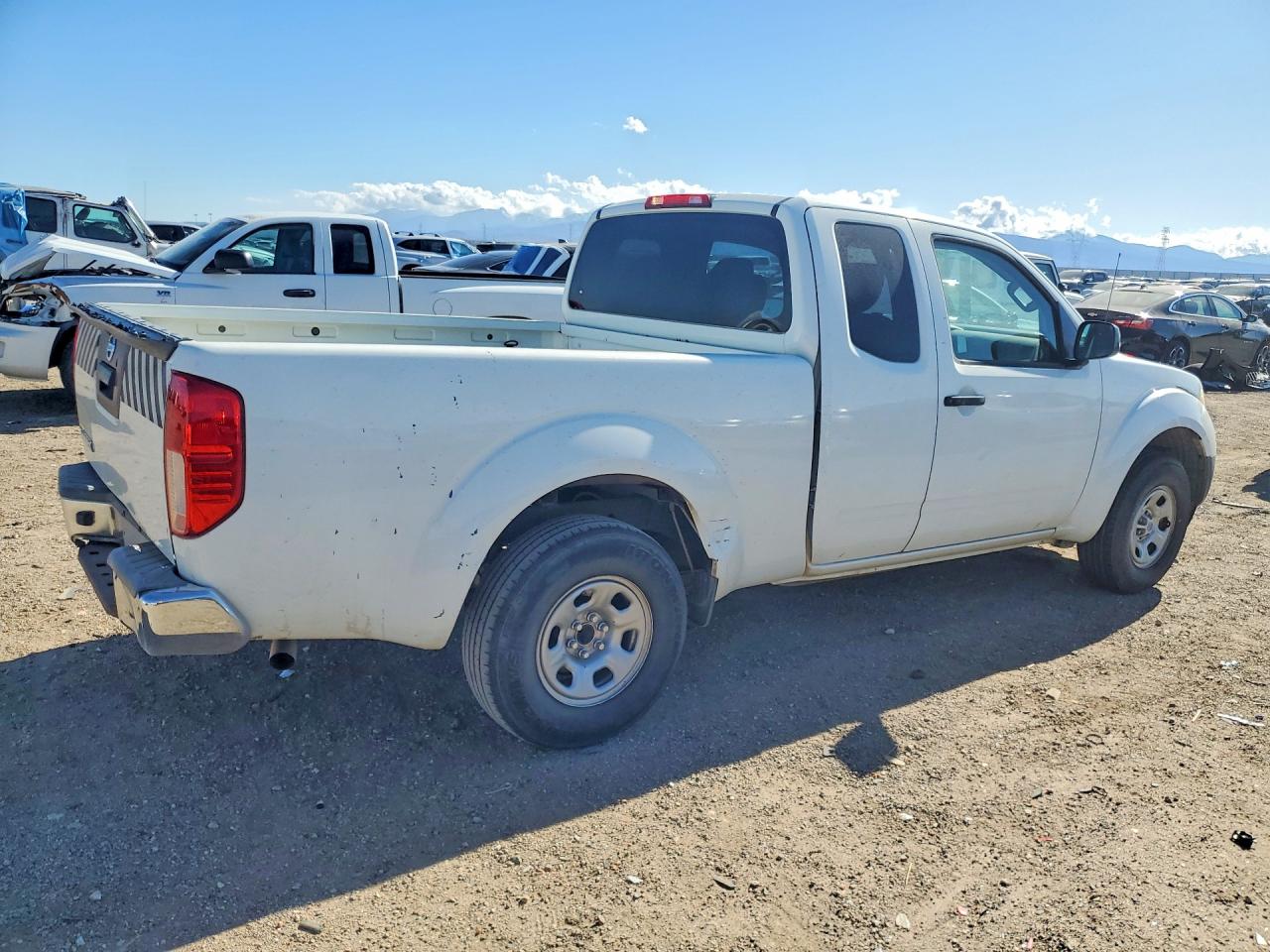 Nissan Frontier S