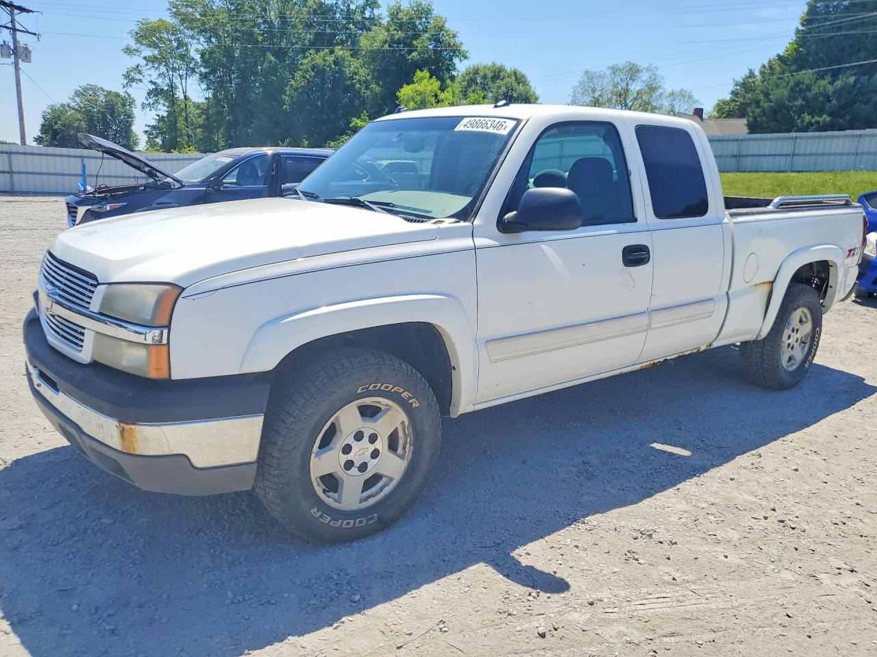 Salvage Chevrolet Silverado Image