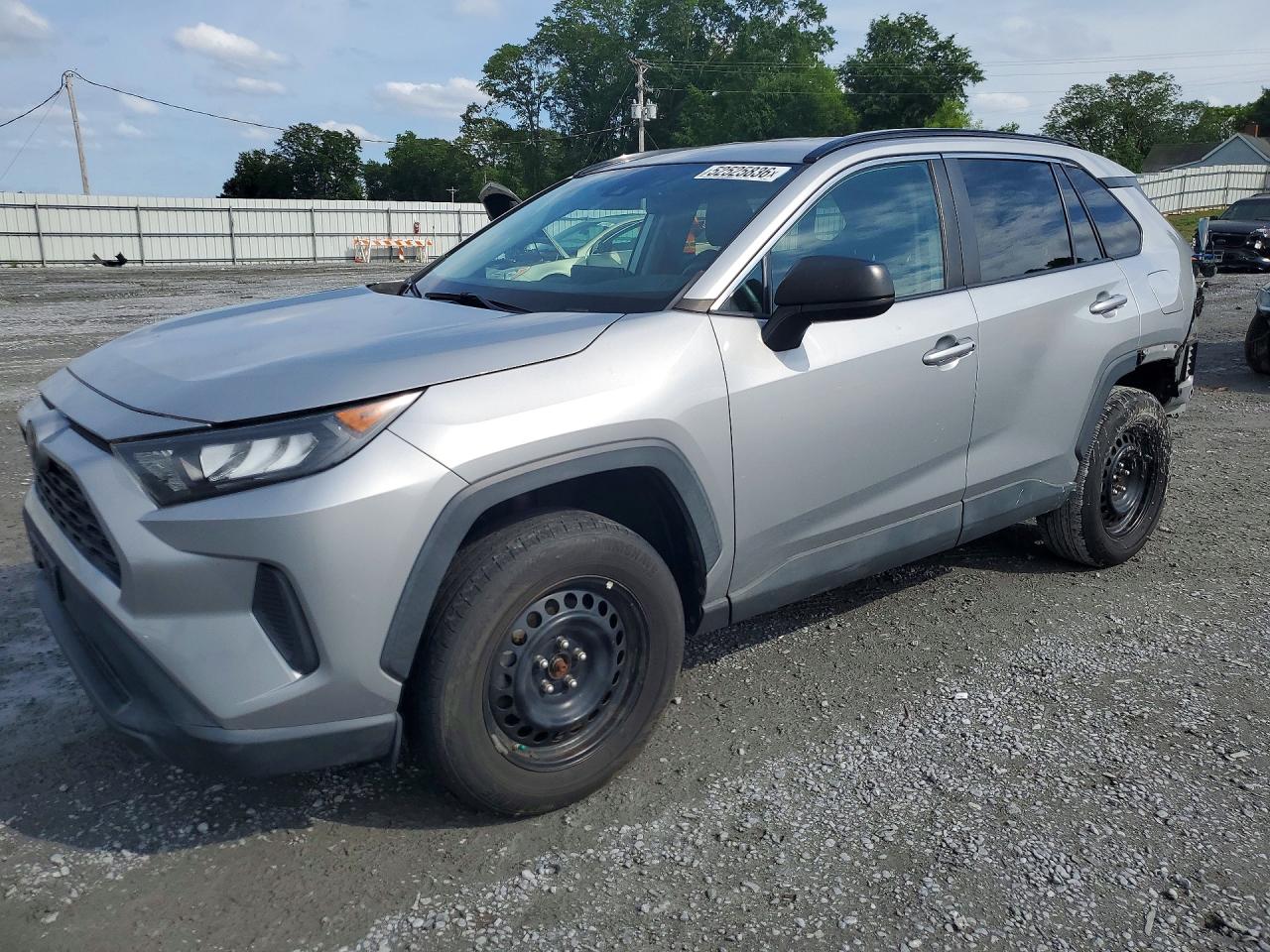 Salvage Toyota RAV4 Image