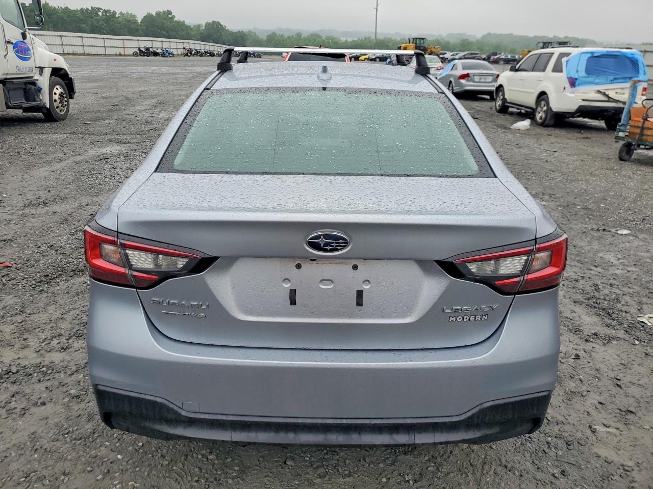Subaru Legacy Premium