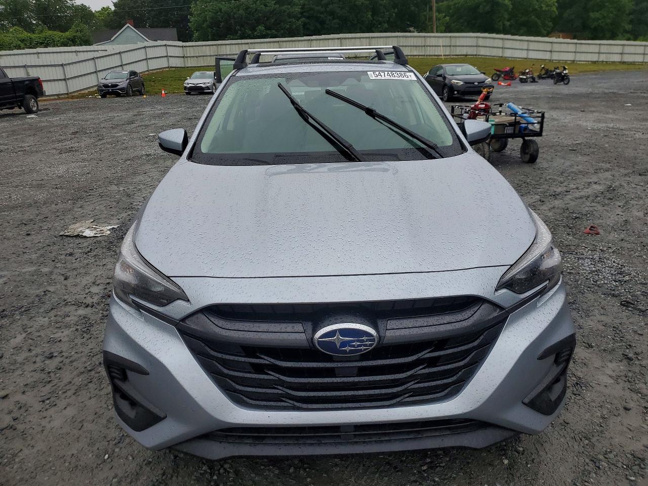 Subaru Legacy Premium