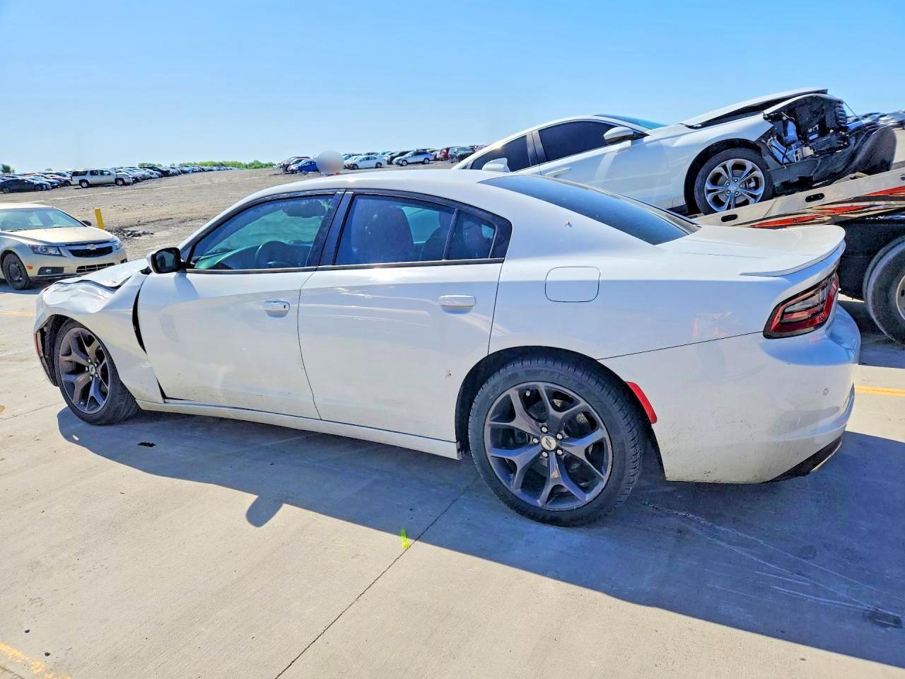 Dodge Charger Sxt