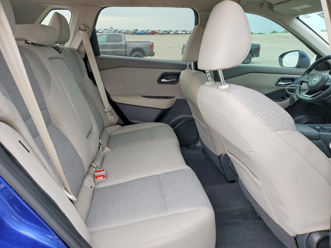 Nissan Rogue Sv