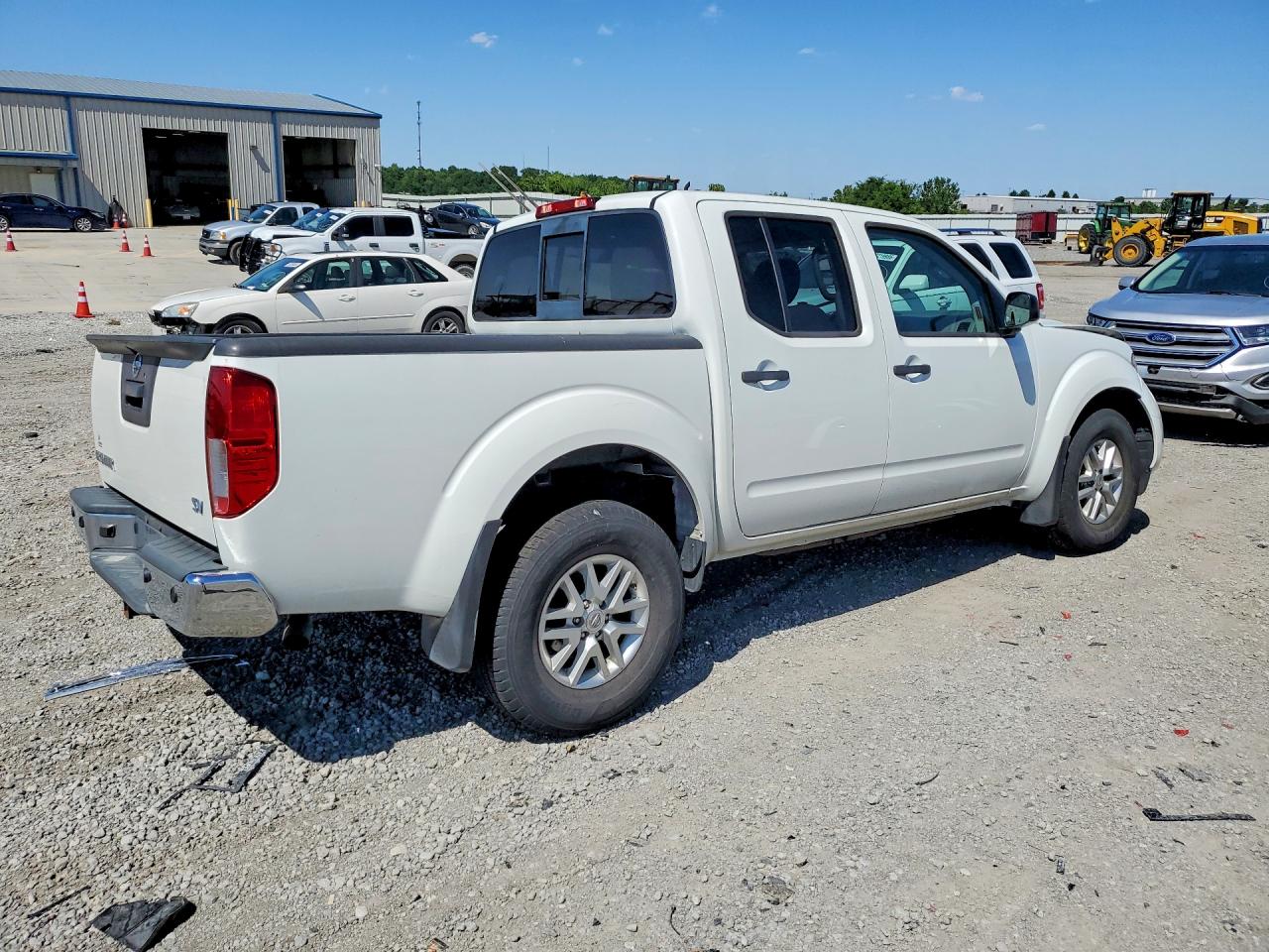 Nissan Frontier Sv