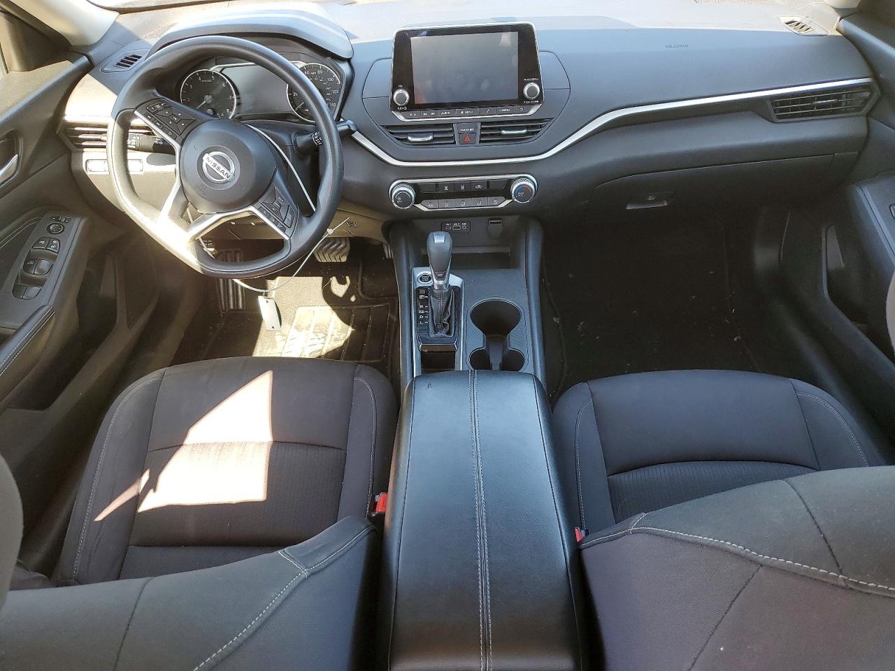 Nissan Altima S