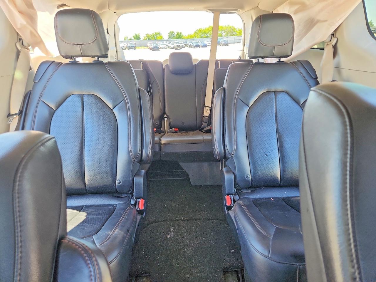 Chrysler Pacifica Touring L Plus