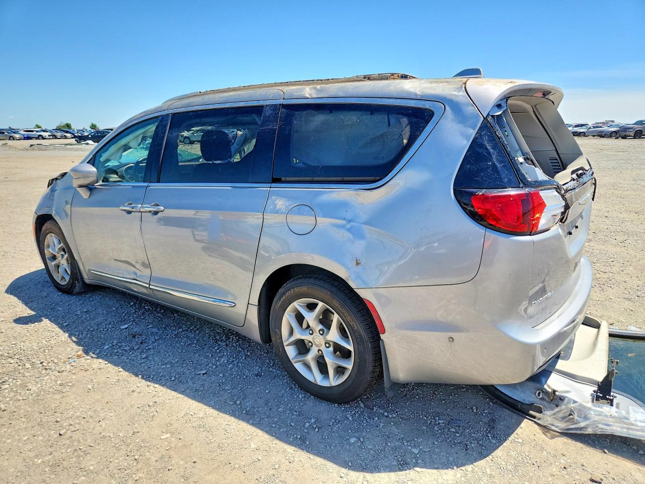 Chrysler Pacifica Touring L Plus