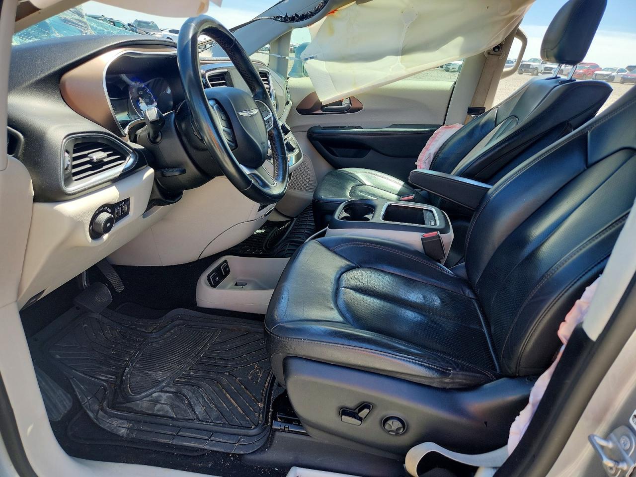Chrysler Pacifica Touring L Plus
