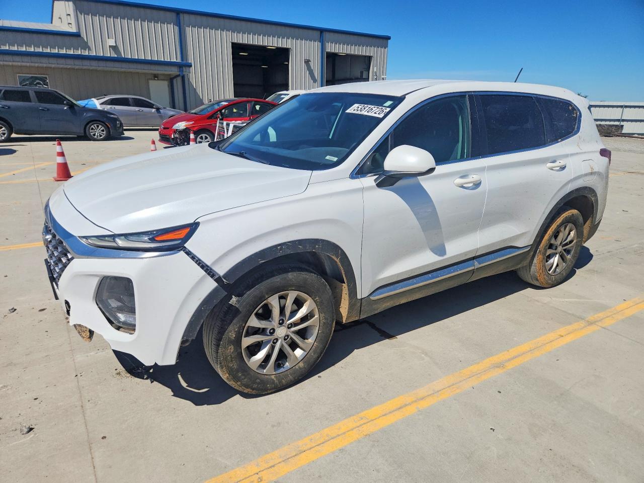 Salvage Hyundai SANTA FE Image