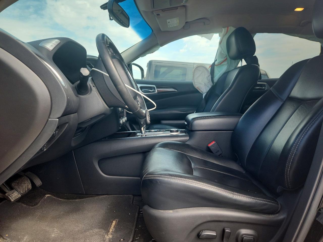 Nissan Pathfinder Sl