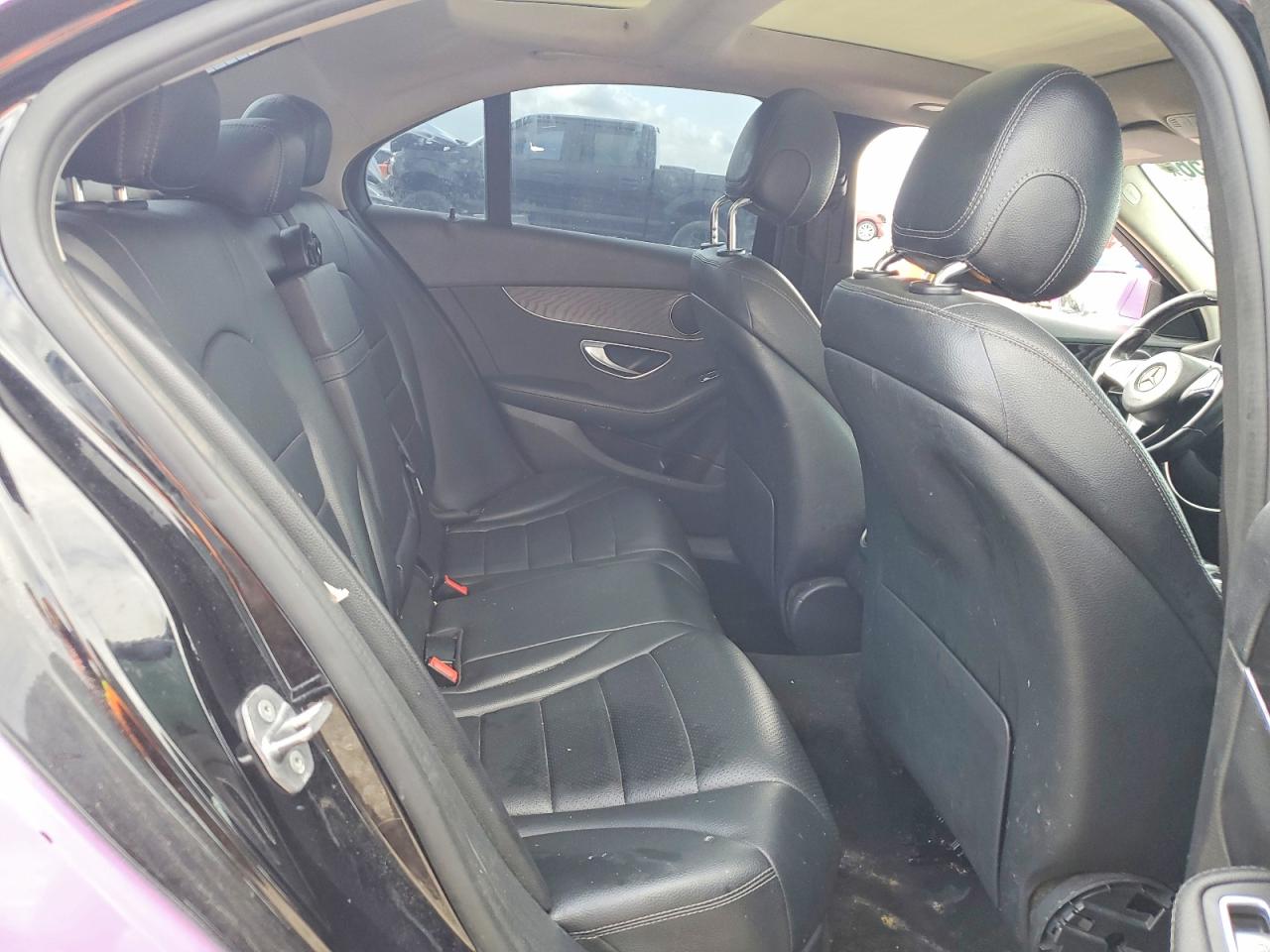 Mercedes-Benz C-Class 300