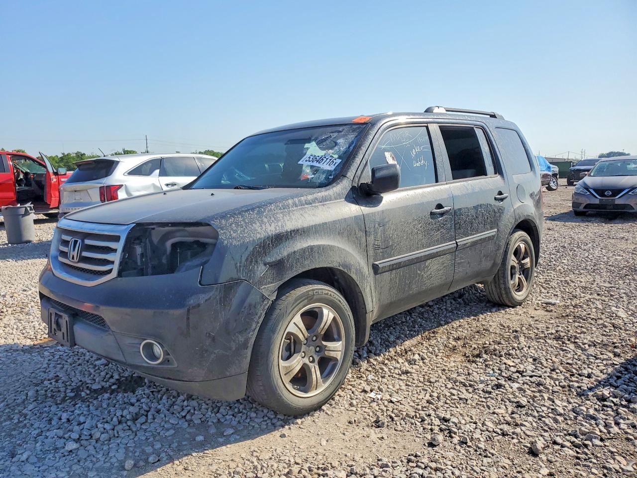 Salvage Honda Pilot Image