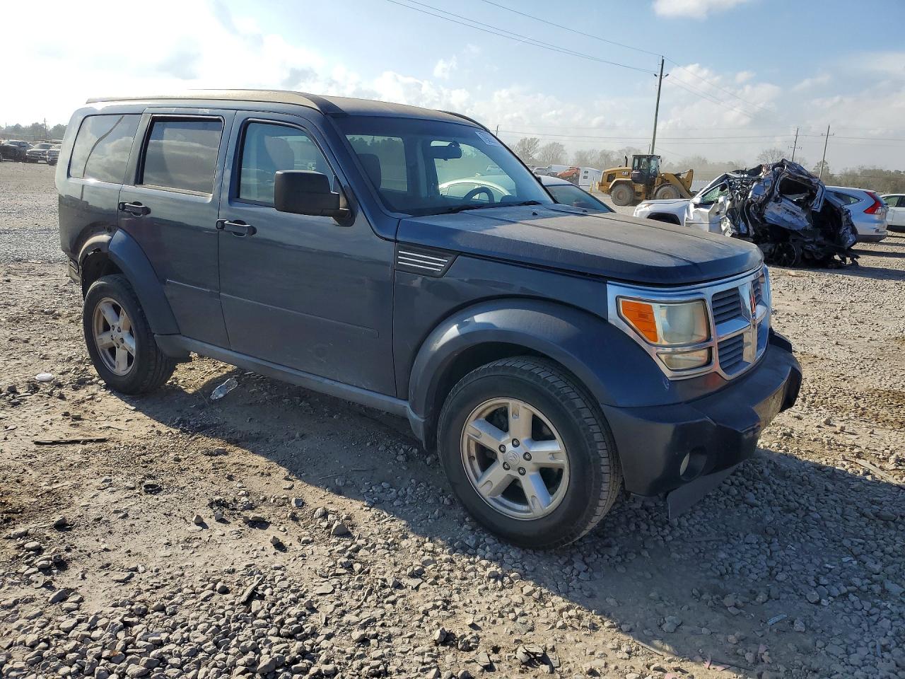 Dodge Nitro Sxt