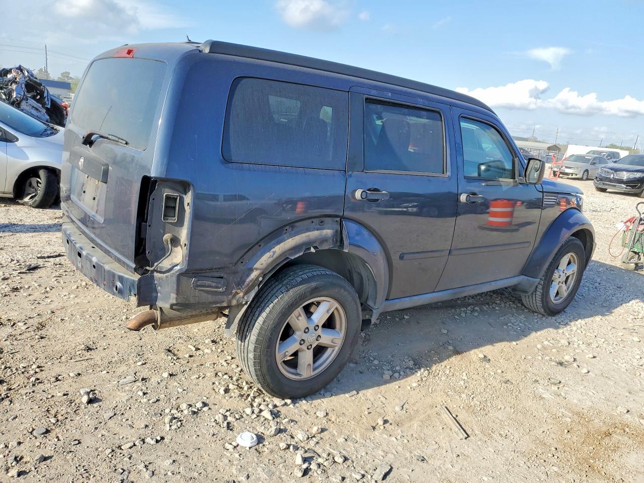 Dodge Nitro Sxt