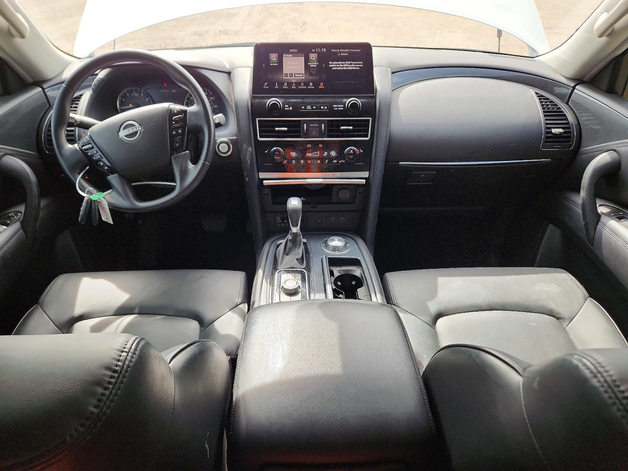 Nissan Armada Sv