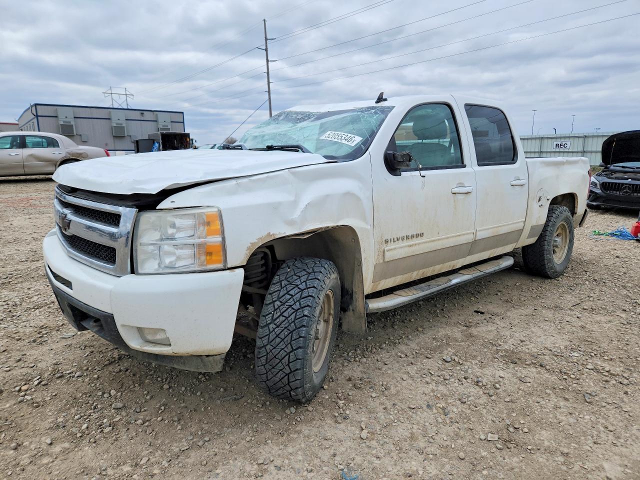 Salvage Chevrolet Silverado Image