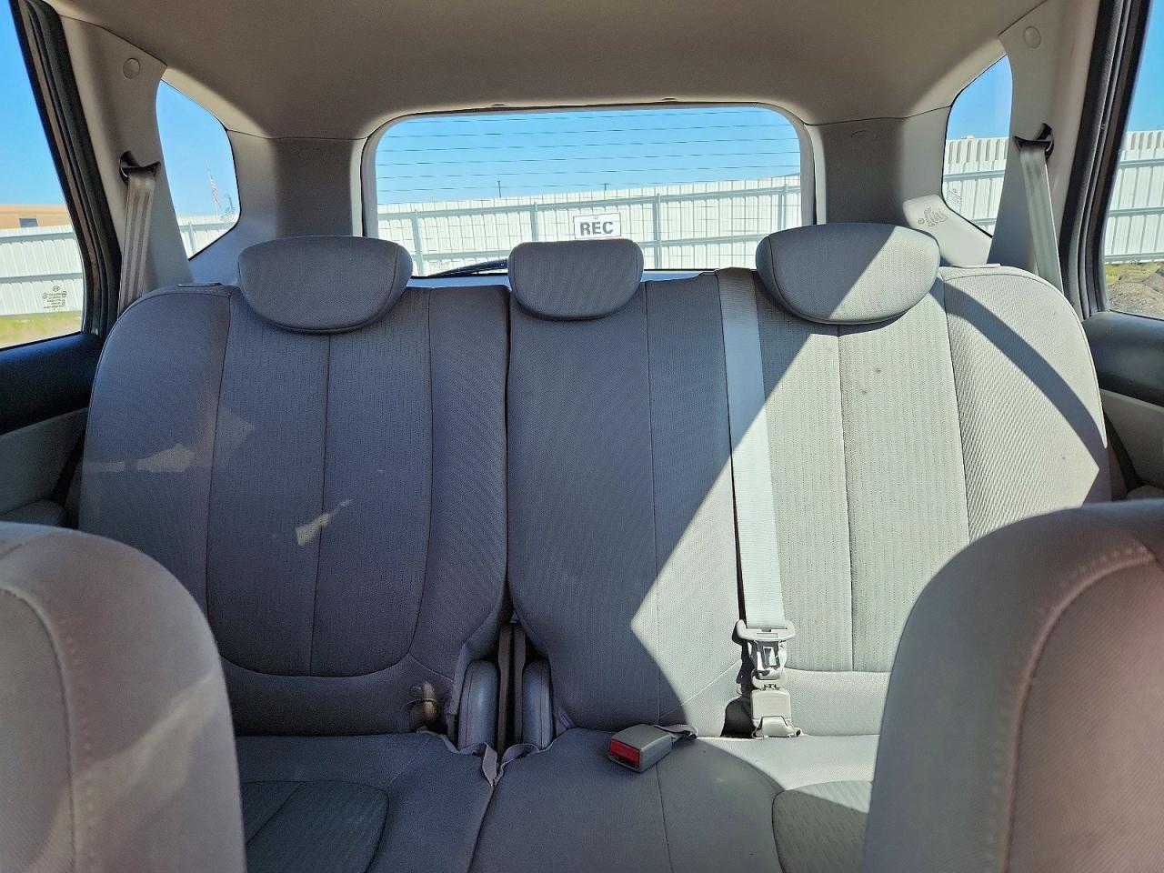 Kia Rondo Lx
