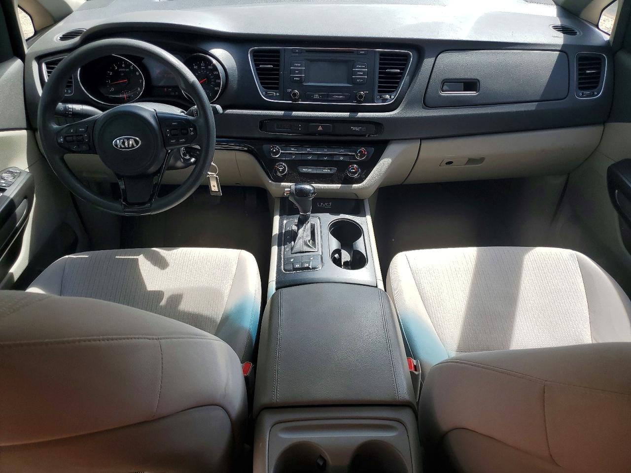 Kia Sedona Lx