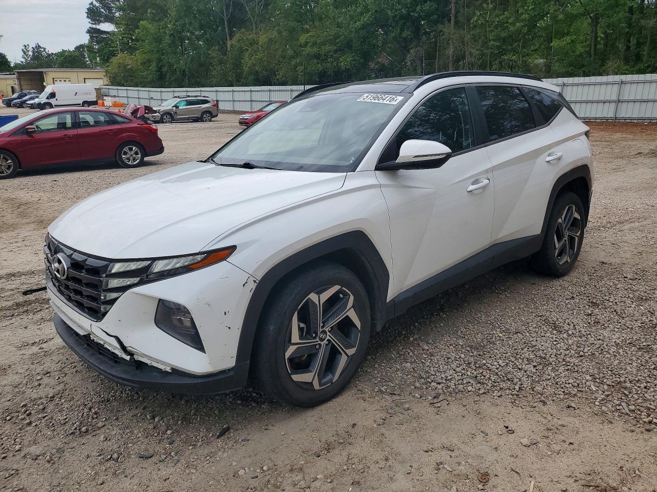 Salvage Hyundai TUCSON Image
