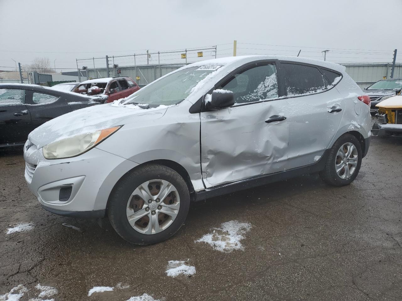Salvage Hyundai TUCSON Image
