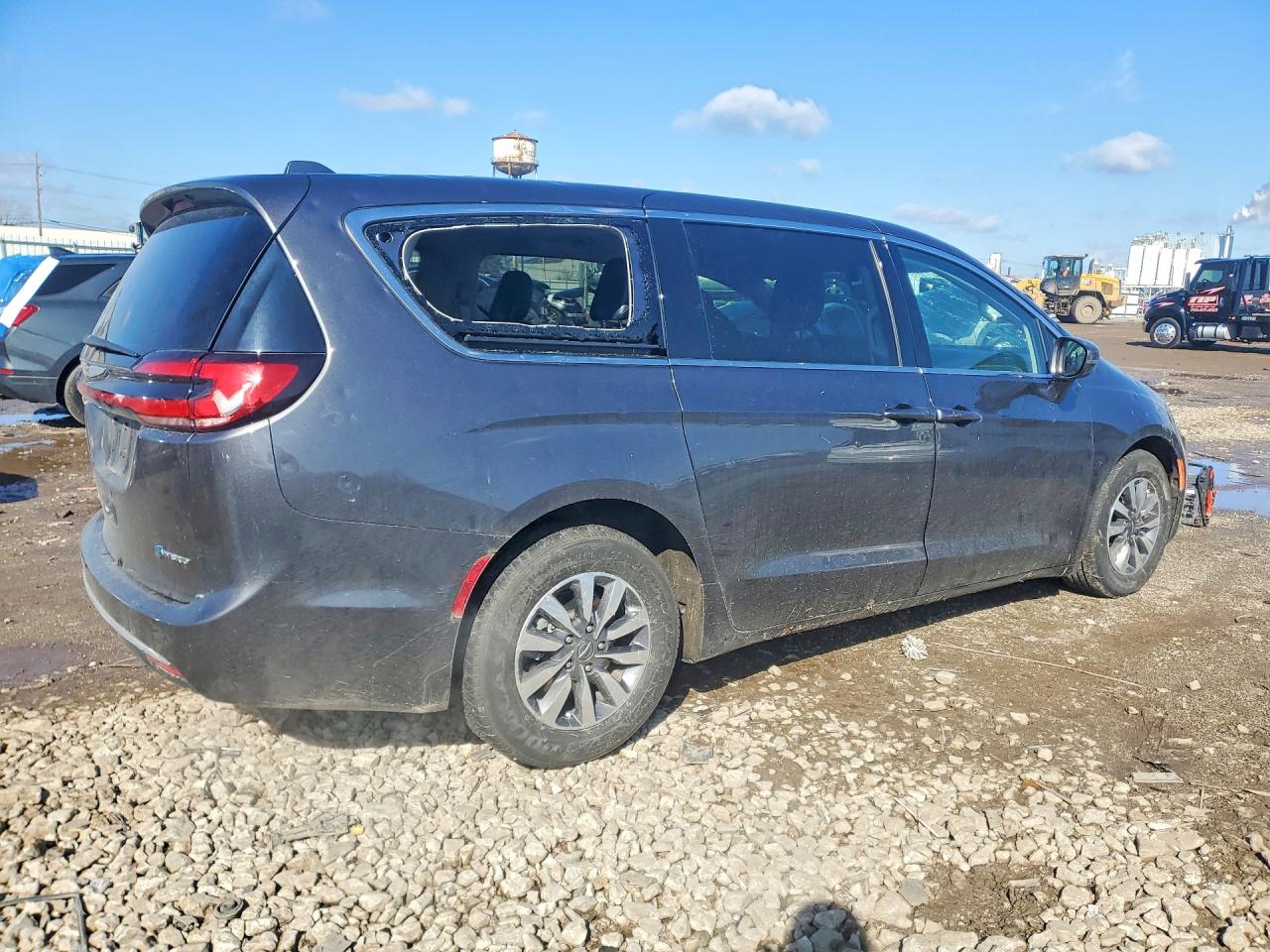 Chrysler Pacifica Hybrid Touring L