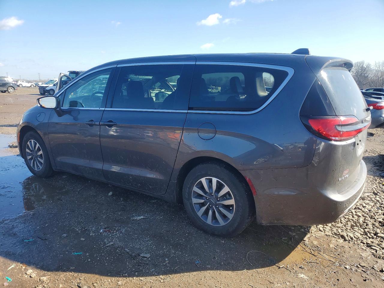 Chrysler Pacifica Hybrid Touring L