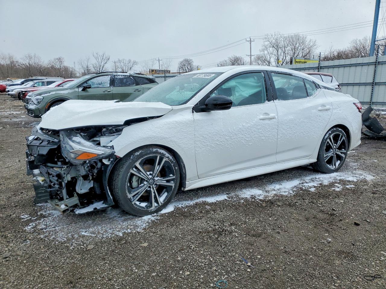 Salvage Nissan Sentra Image