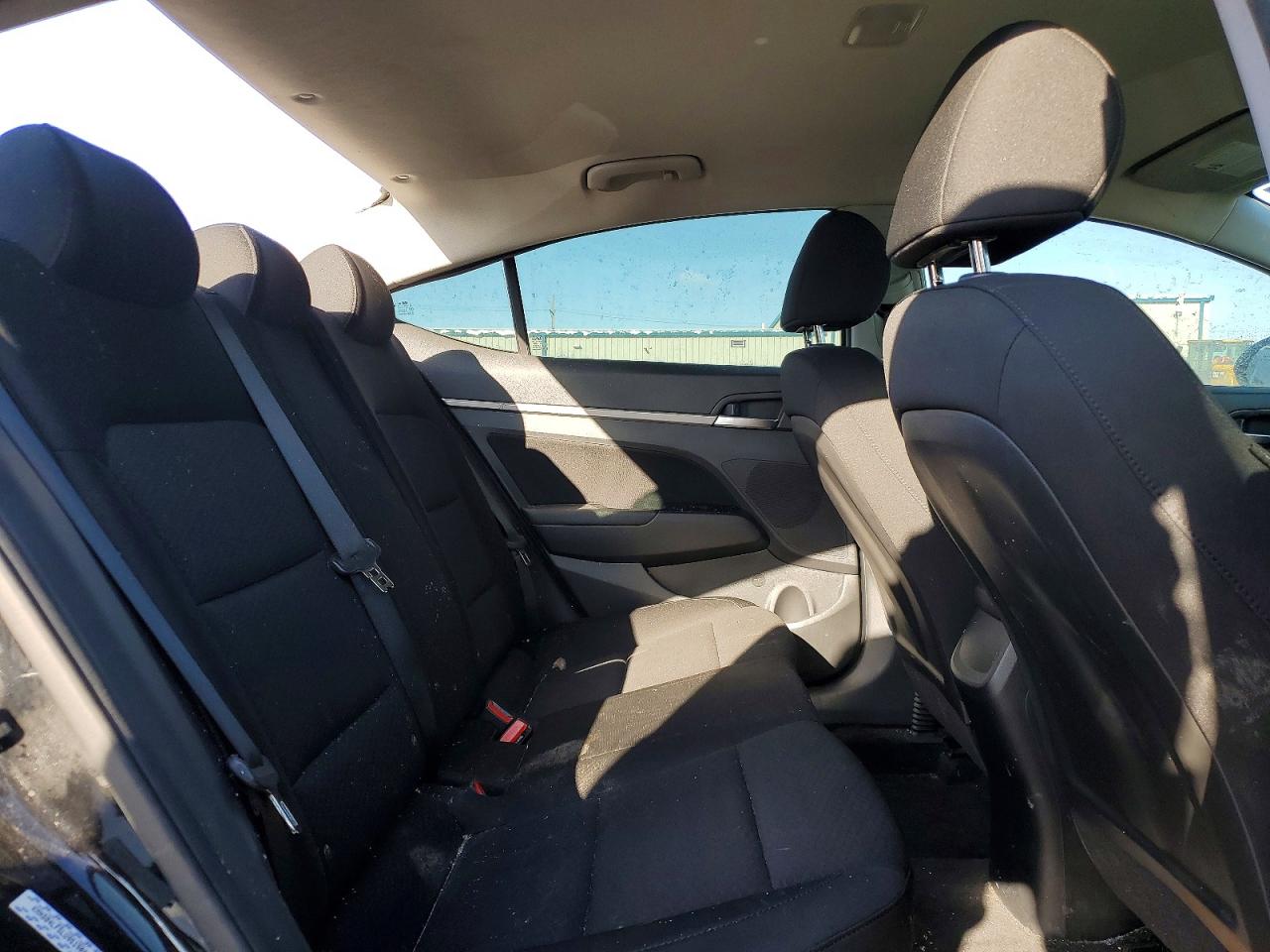 Hyundai ELANTRA Sel