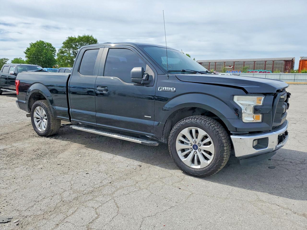 Ford F-150 Super Cab