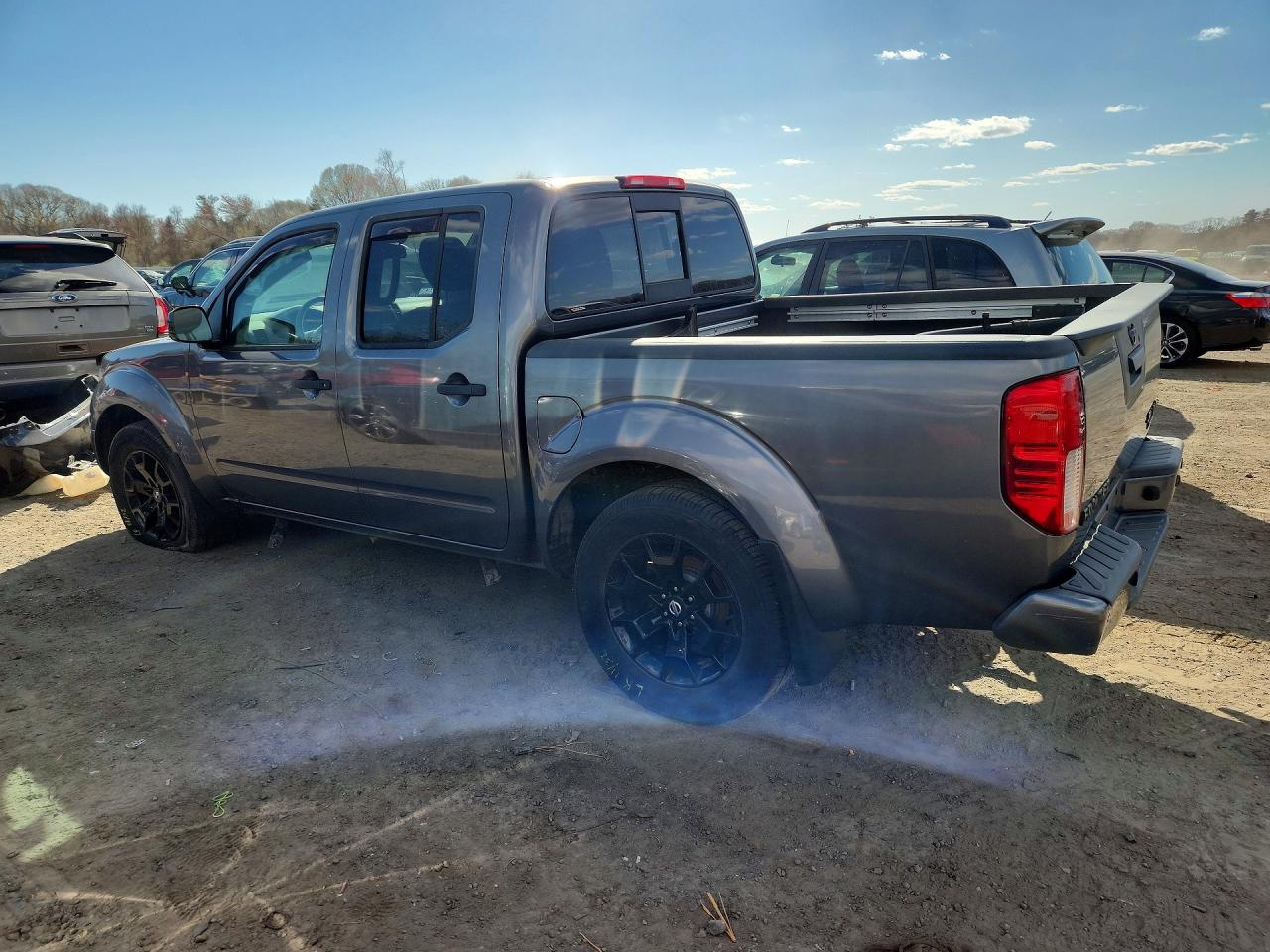 Nissan Frontier Sv