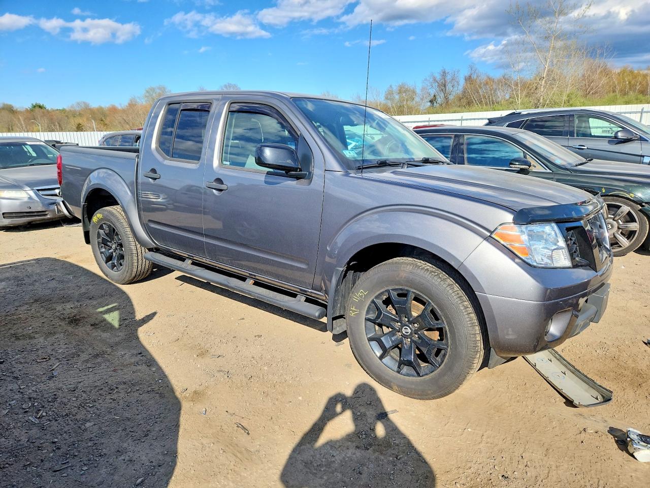 Nissan Frontier Sv