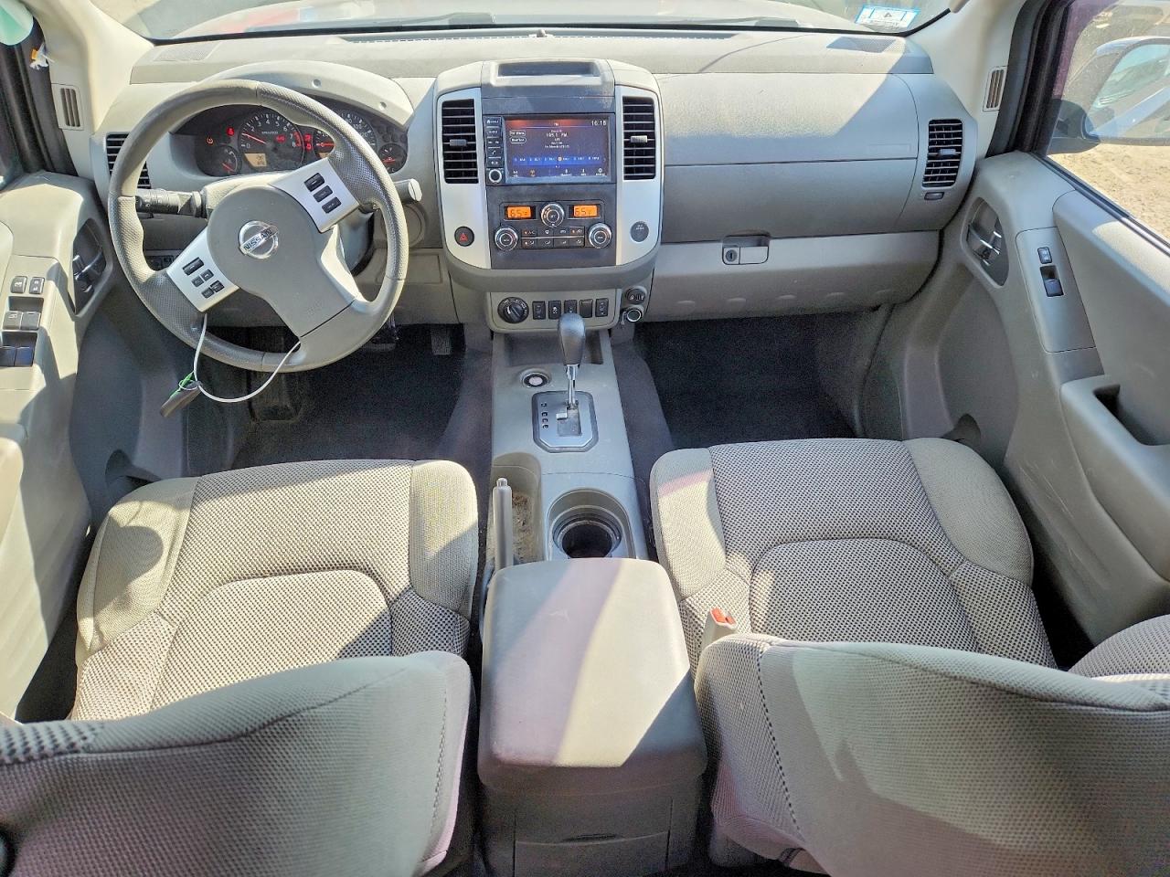 Nissan Frontier Sv