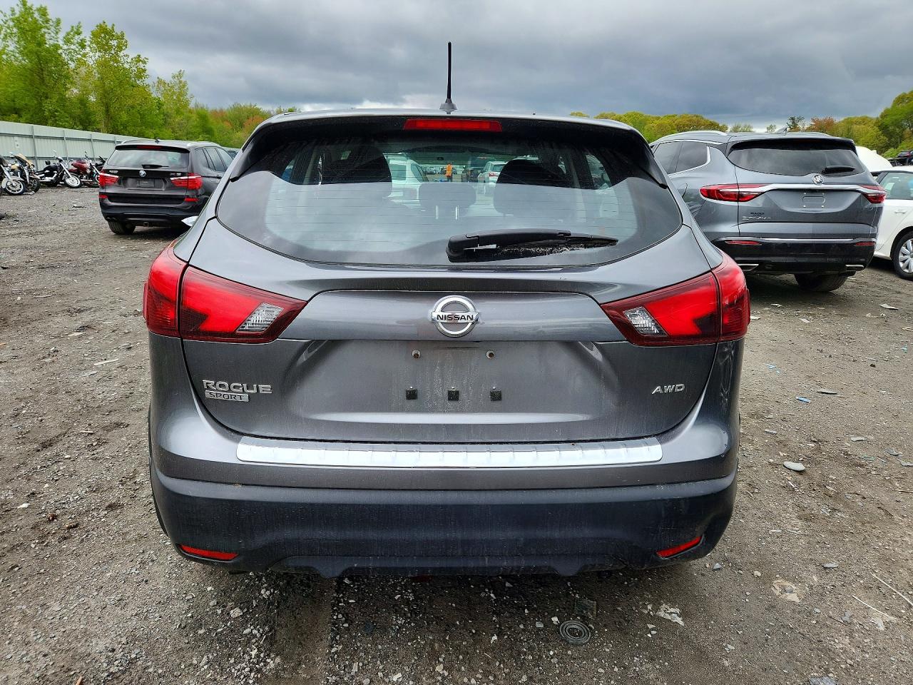 Nissan Rogue S