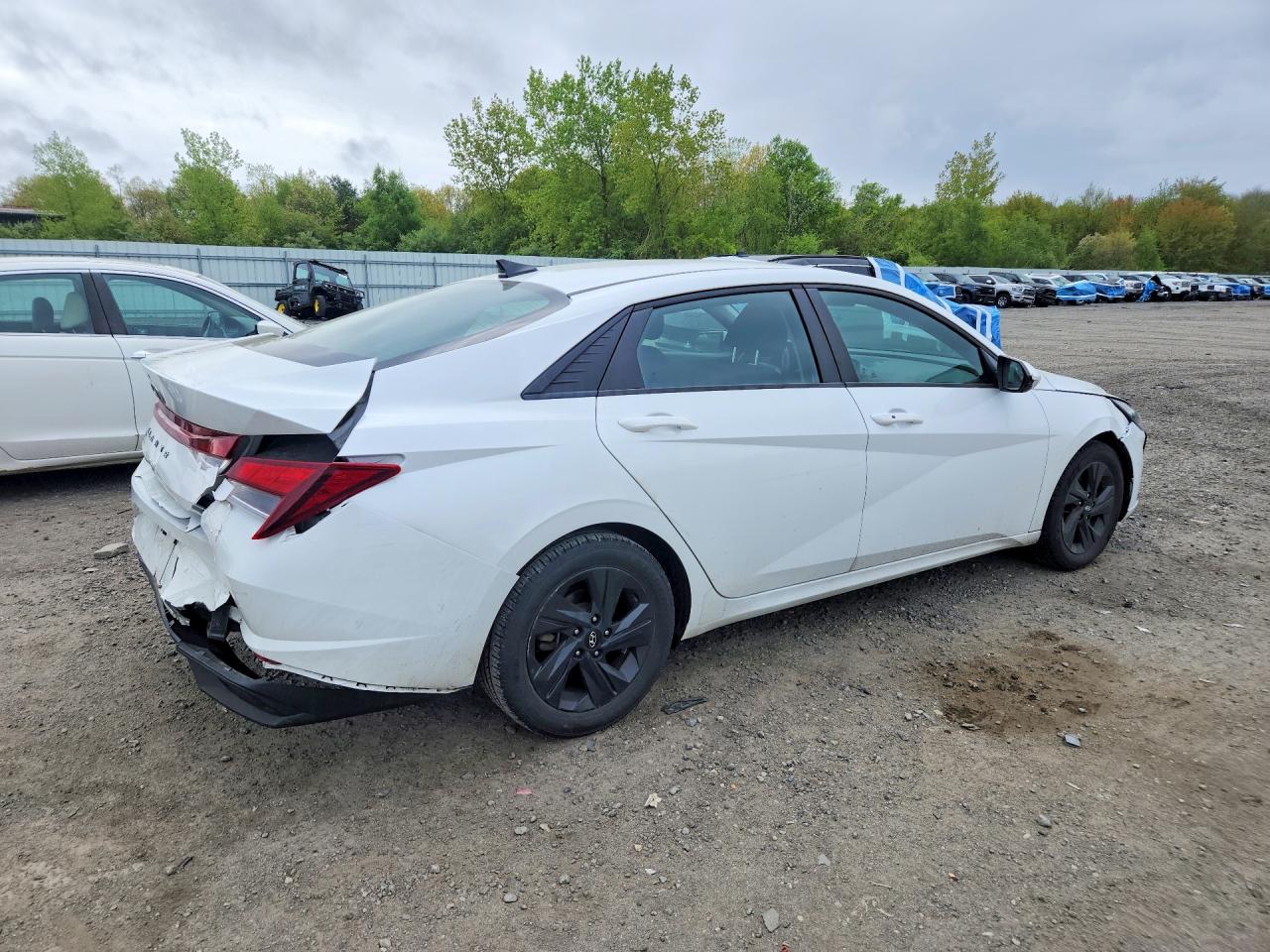 Hyundai ELANTRA Sel