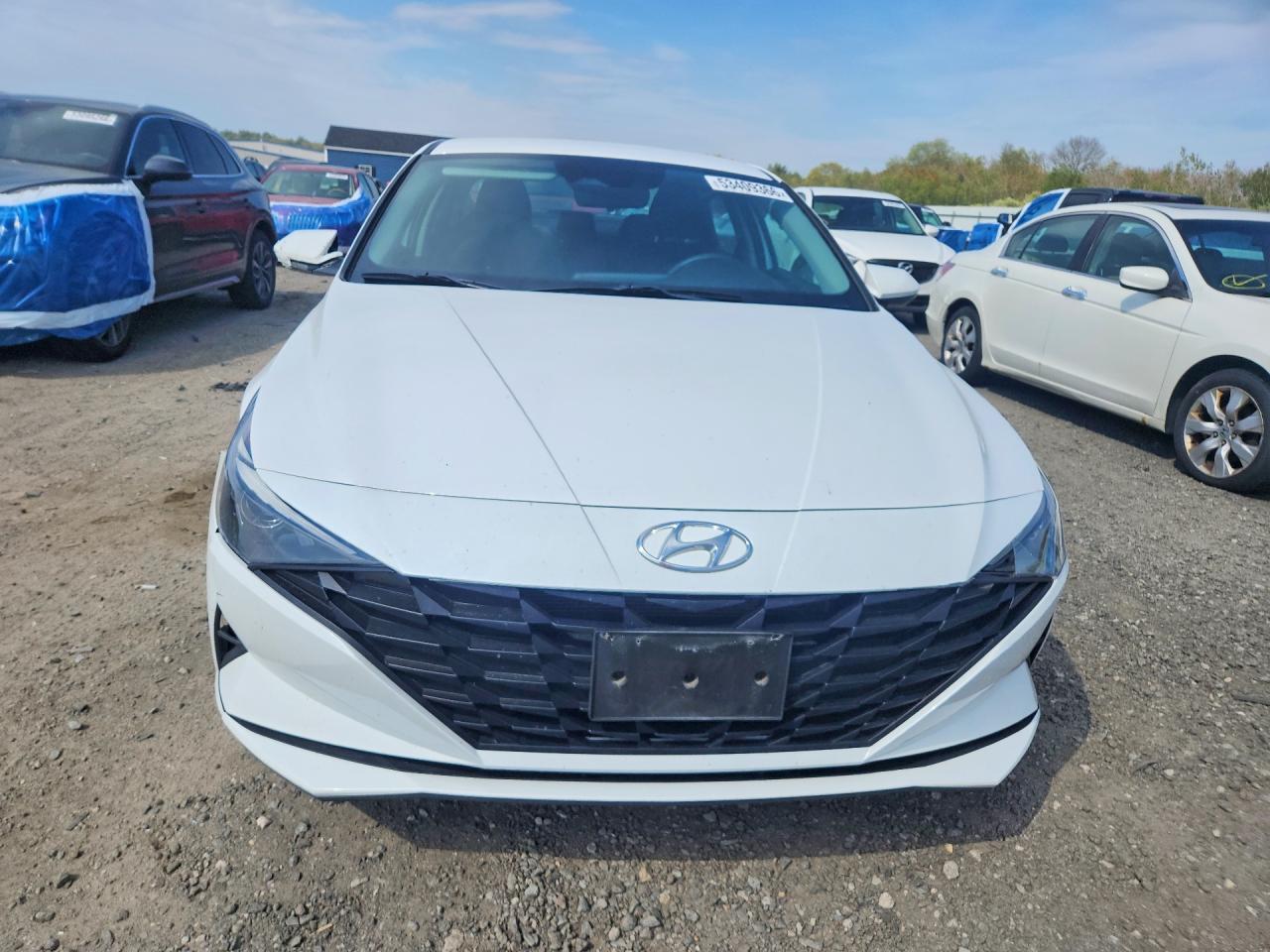 Hyundai ELANTRA Sel