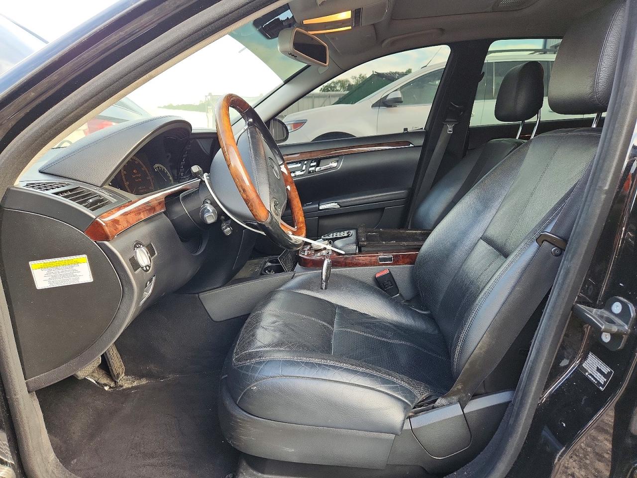 Mercedes-Benz S-Class 550 4matic